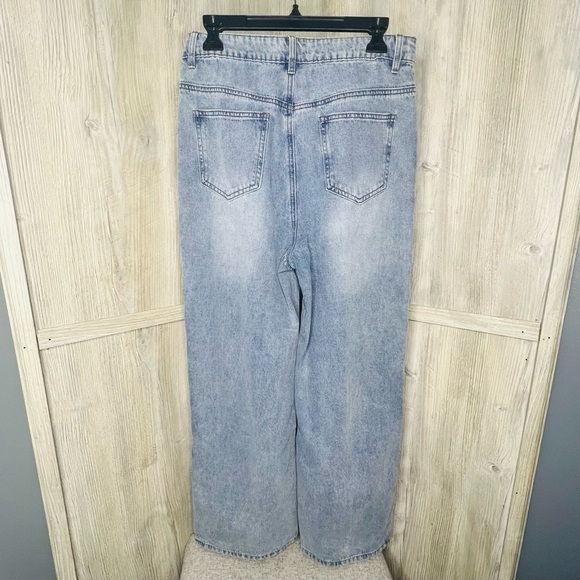 Lane 201 High Waisted Pearl Embellished Jeans - Picture 6 of 7